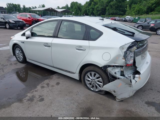 Photo 2 VIN: JTDKN3DPXD3045633 - TOYOTA PRIUS PLUG-IN 