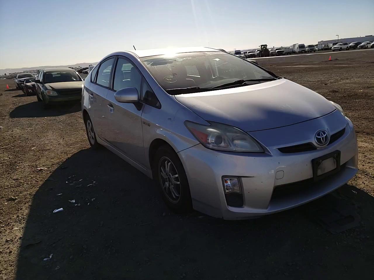 Photo 10 VIN: JTDKN3DU0A0001627 - TOYOTA PRIUS 