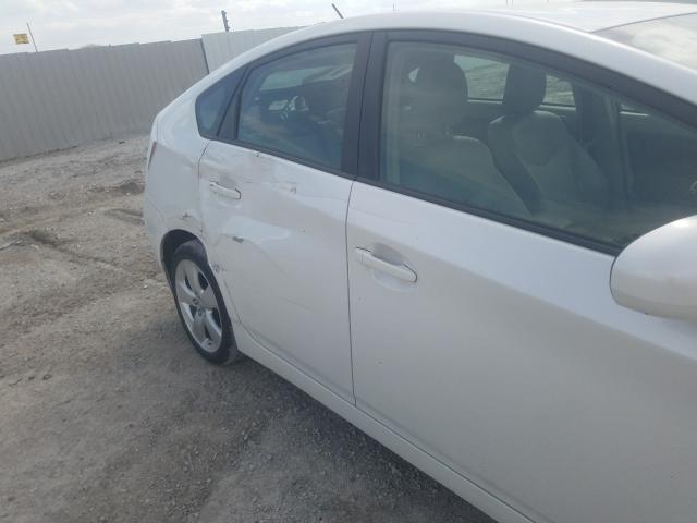 Photo 8 VIN: JTDKN3DU0A0017455 - TOYOTA PRIUS 