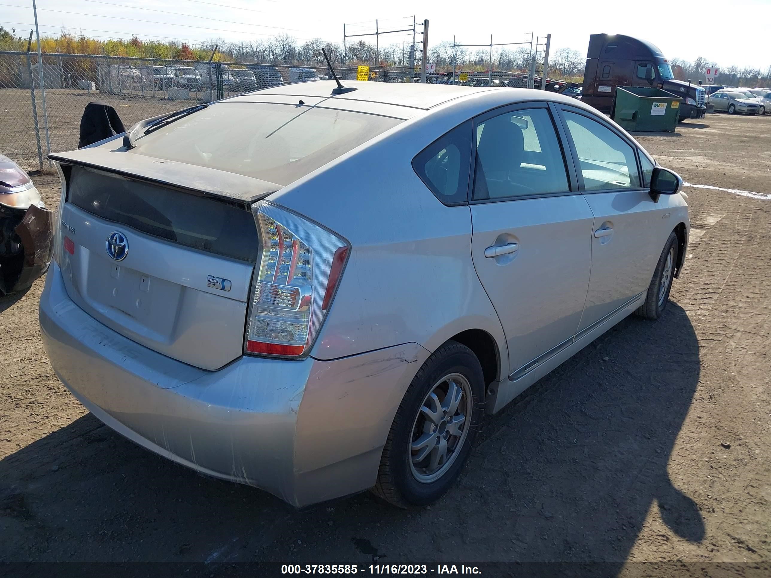 Photo 3 VIN: JTDKN3DU0A0211807 - TOYOTA PRIUS 