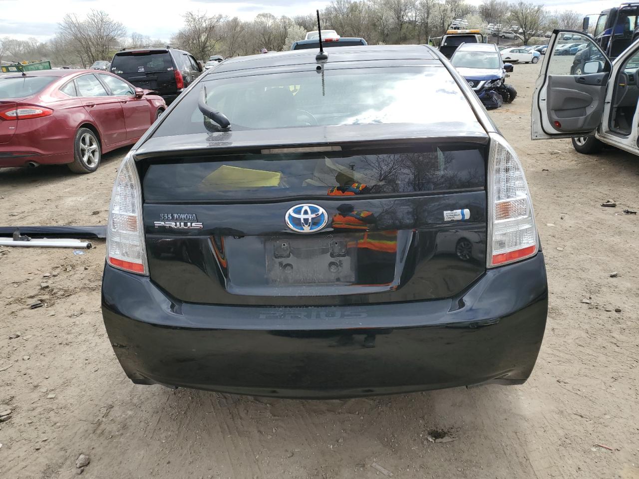 Photo 5 VIN: JTDKN3DU0B0307678 - TOYOTA PRIUS 