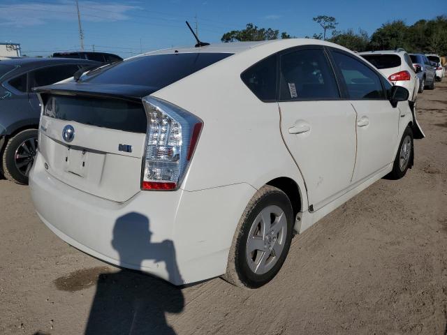 Photo 2 VIN: JTDKN3DU0B0318972 - TOYOTA PRIUS 