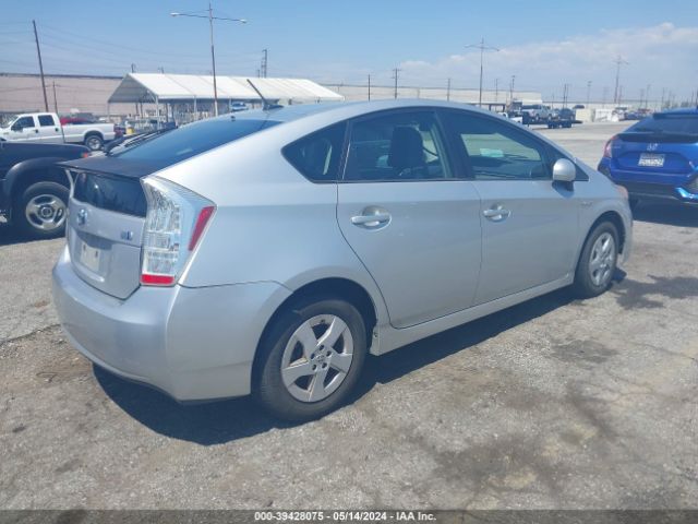 Photo 3 VIN: JTDKN3DU0B1402137 - TOYOTA PRIUS 