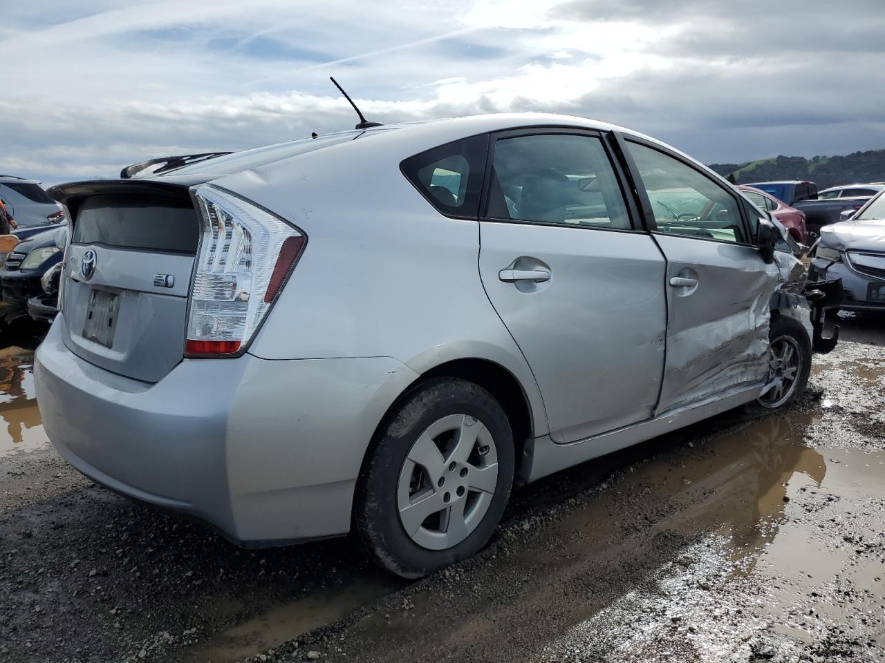 Photo 2 VIN: JTDKN3DU0B5343454 - TOYOTA PRIUS 