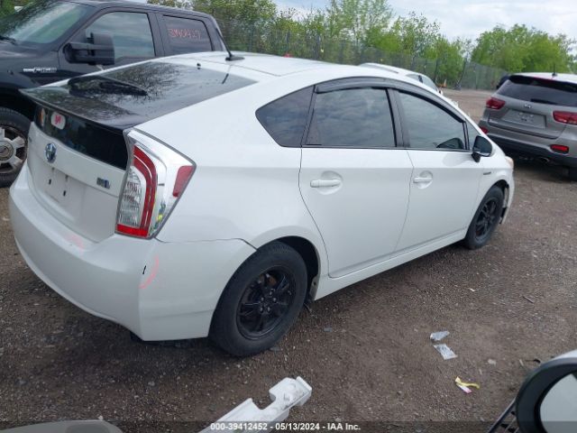 Photo 3 VIN: JTDKN3DU0C0334106 - TOYOTA PRIUS 