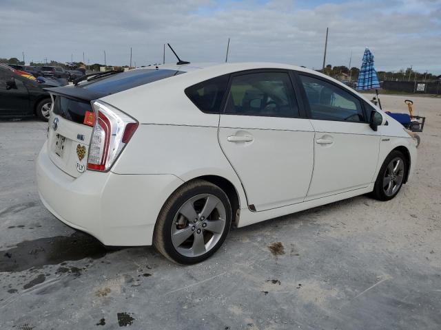 Photo 2 VIN: JTDKN3DU0D1661701 - TOYOTA PRIUS 