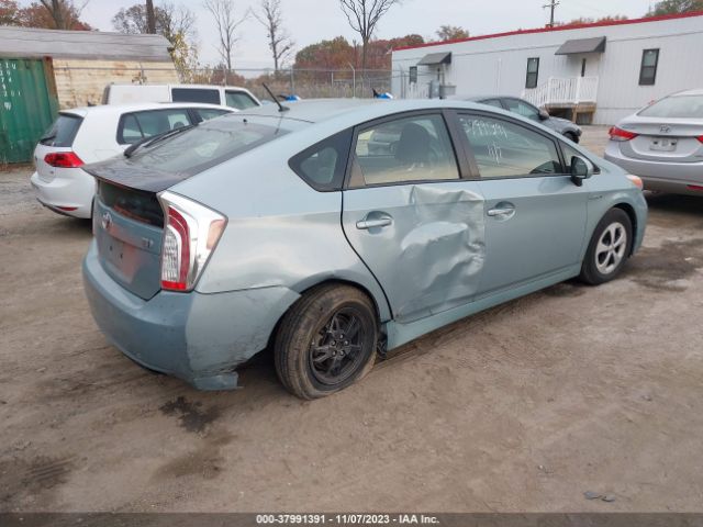 Photo 3 VIN: JTDKN3DU0D1698067 - TOYOTA PRIUS 