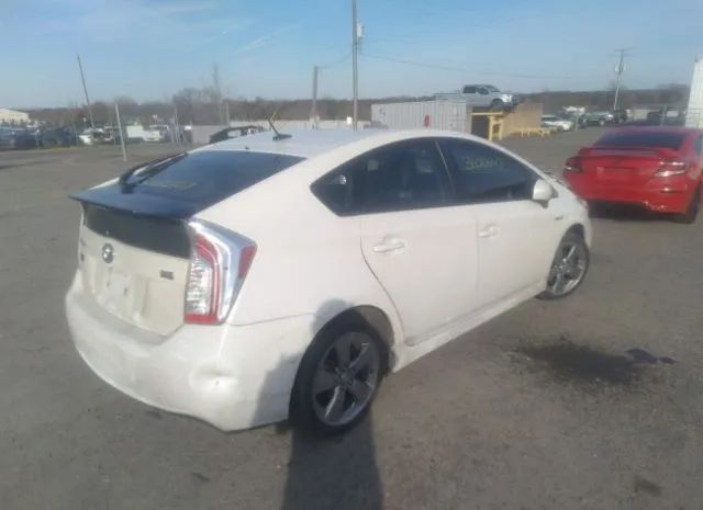 Photo 3 VIN: JTDKN3DU0D5570744 - TOYOTA PRIUS 