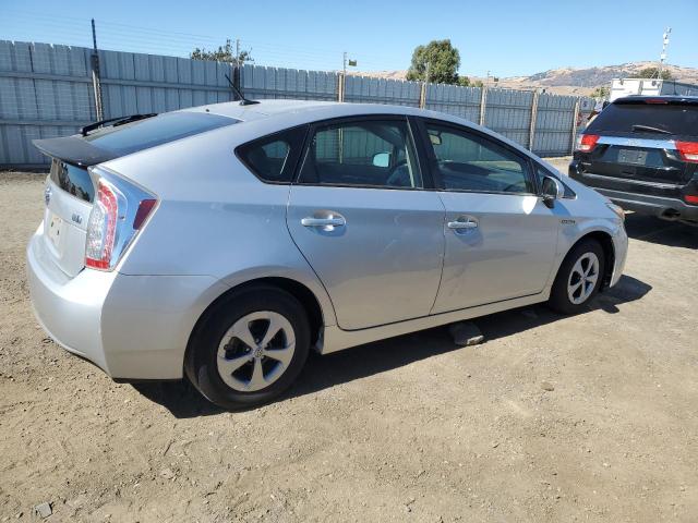 Photo 2 VIN: JTDKN3DU0D5607310 - TOYOTA PRIUS 