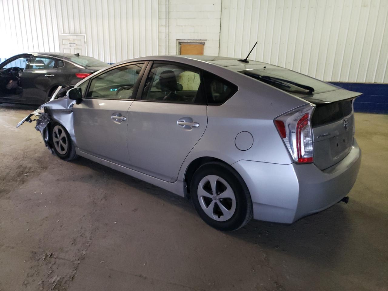 Photo 1 VIN: JTDKN3DU0D5618405 - TOYOTA PRIUS 