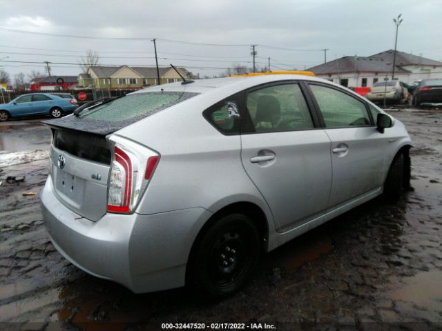 Photo 3 VIN: JTDKN3DU0D5628657 - TOYOTA PRIUS 