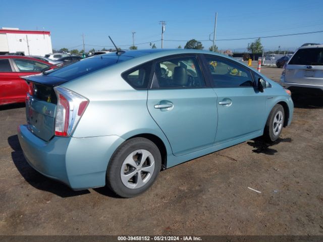 Photo 3 VIN: JTDKN3DU0D5630067 - TOYOTA PRIUS 