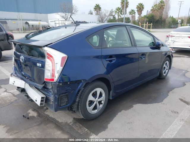 Photo 3 VIN: JTDKN3DU0E1776946 - TOYOTA PRIUS 