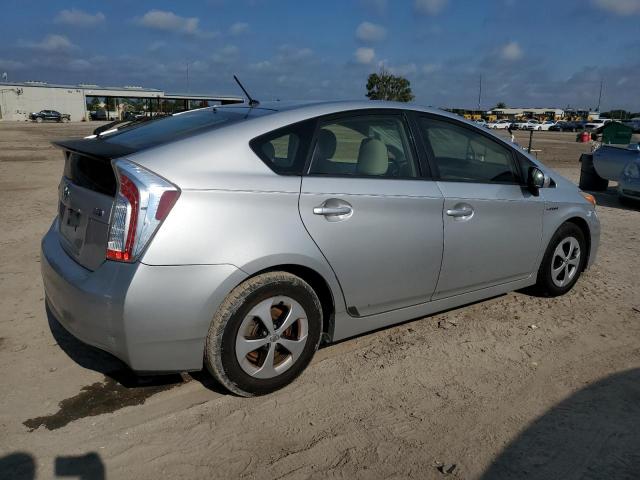 Photo 2 VIN: JTDKN3DU0E1780995 - TOYOTA PRIUS 