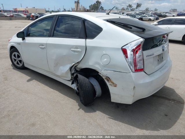 Photo 2 VIN: JTDKN3DU0F0450846 - TOYOTA PRIUS 