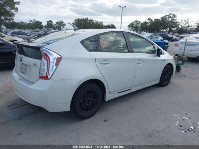 Photo 3 VIN: JTDKN3DU0F1892908 - TOYOTA PRIUS 