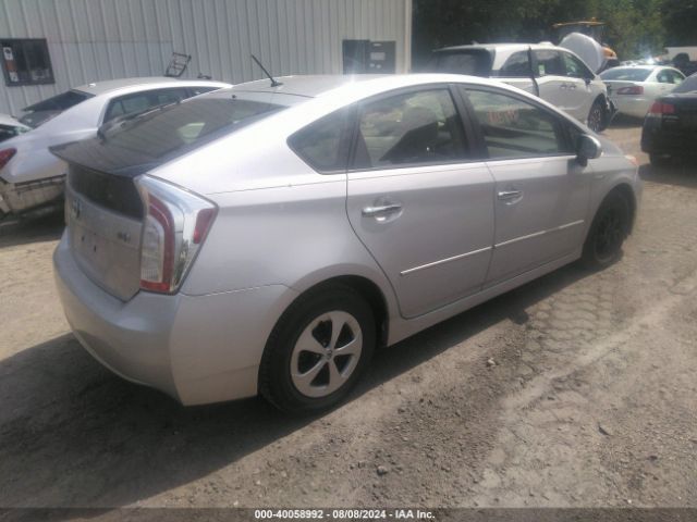 Photo 3 VIN: JTDKN3DU0F1926975 - TOYOTA PRIUS 