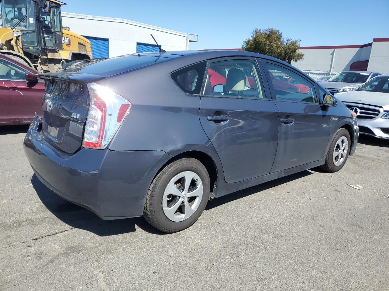 Photo 2 VIN: JTDKN3DU0F1982348 - TOYOTA PRIUS 