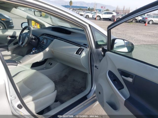 Photo 4 VIN: JTDKN3DU1A0057835 - TOYOTA PRIUS 