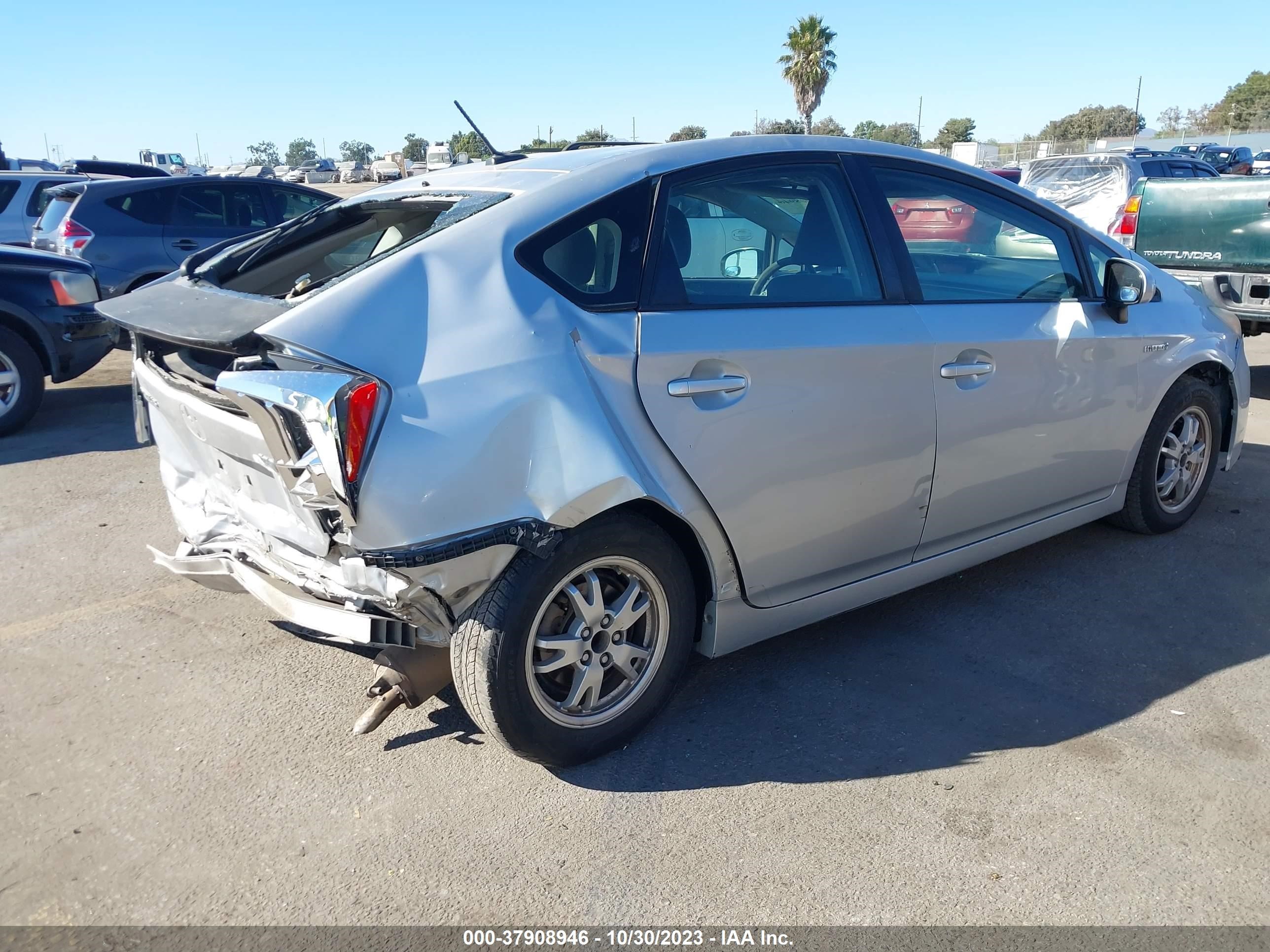 Photo 3 VIN: JTDKN3DU1A0089748 - TOYOTA PRIUS 