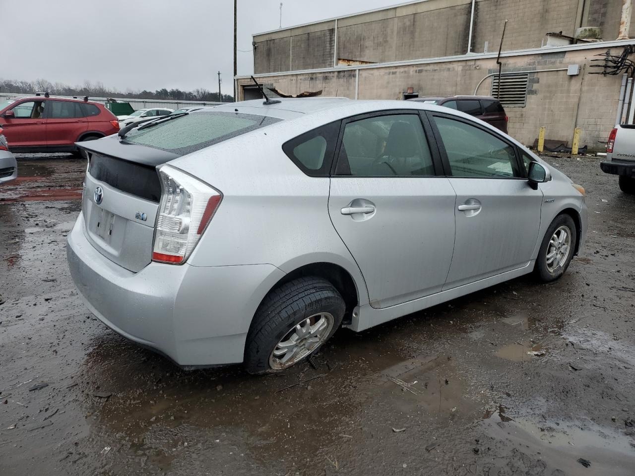 Photo 2 VIN: JTDKN3DU1A5207770 - TOYOTA PRIUS 