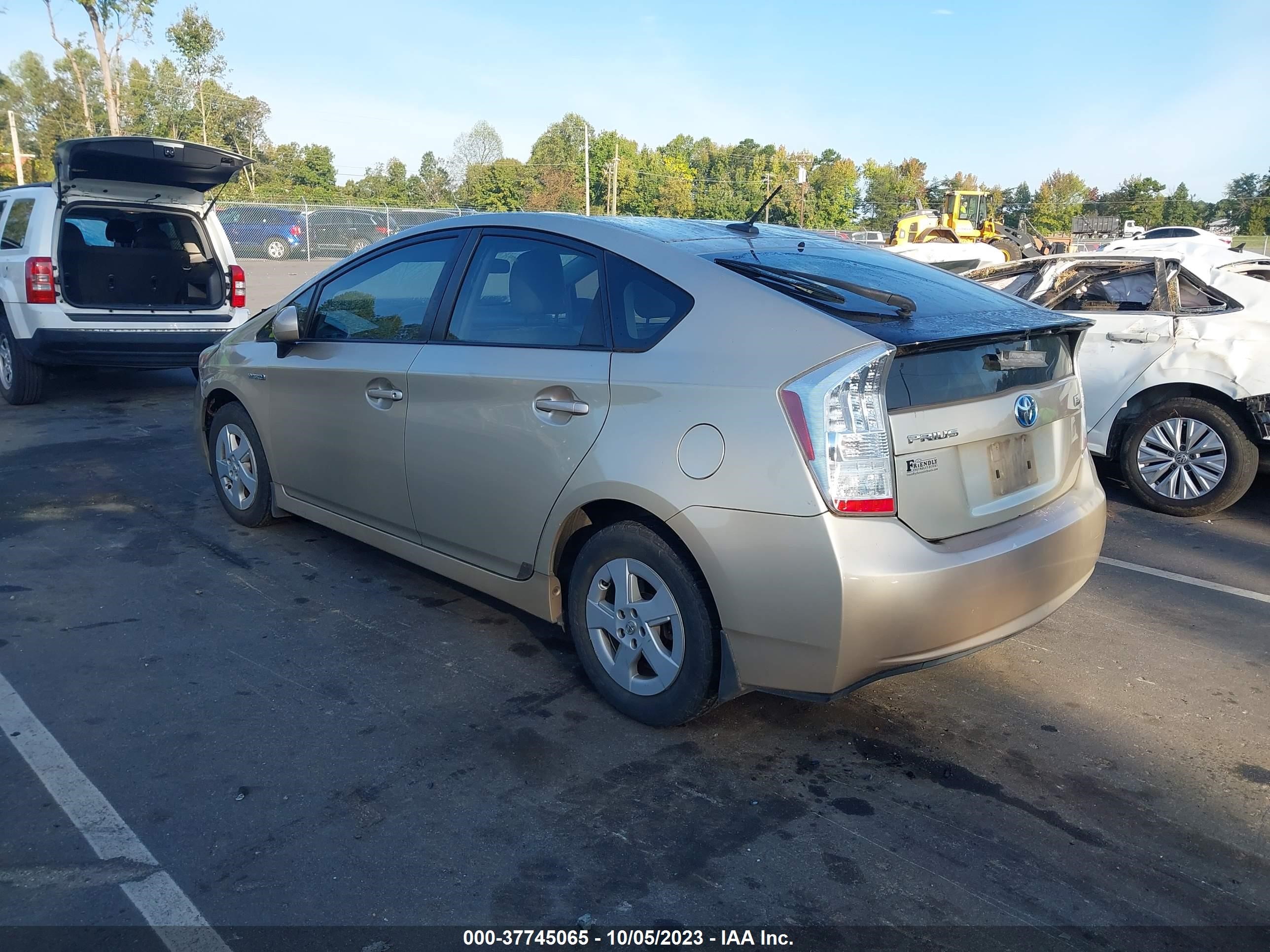 Photo 2 VIN: JTDKN3DU1B0309665 - TOYOTA PRIUS 