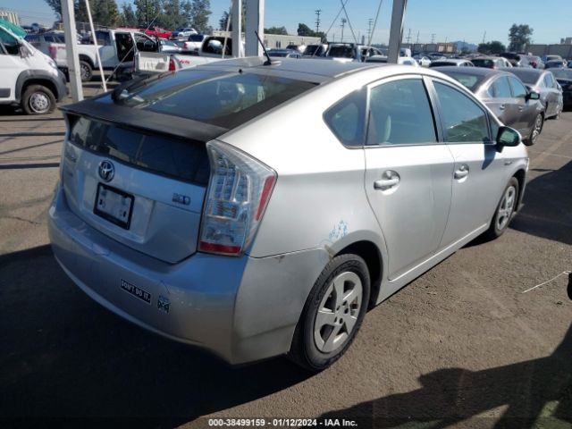 Photo 3 VIN: JTDKN3DU1B0325820 - TOYOTA PRIUS 