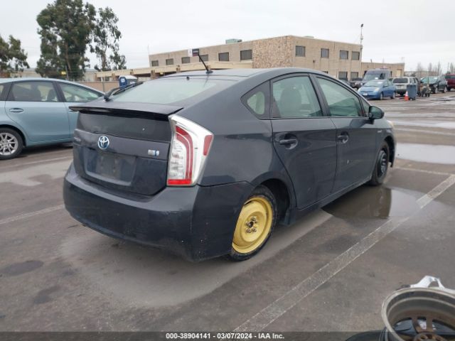 Photo 3 VIN: JTDKN3DU1C1491380 - TOYOTA PRIUS 