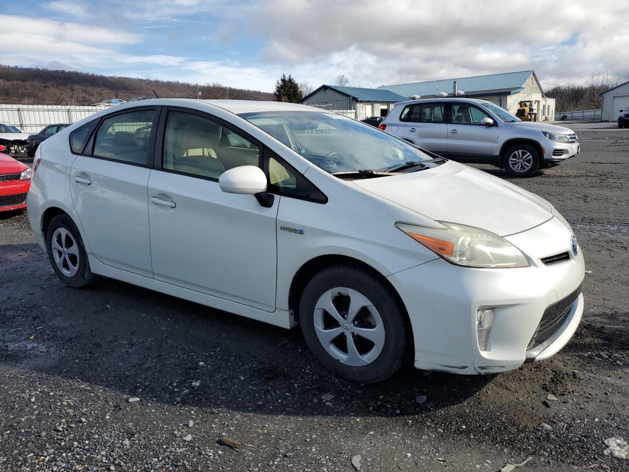 Photo 4 VIN: JTDKN3DU1C1608701 - TOYOTA PRIUS 