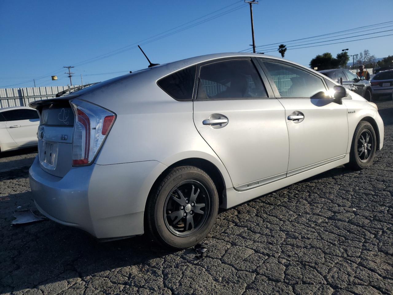 Photo 2 VIN: JTDKN3DU1C5377095 - TOYOTA PRIUS 