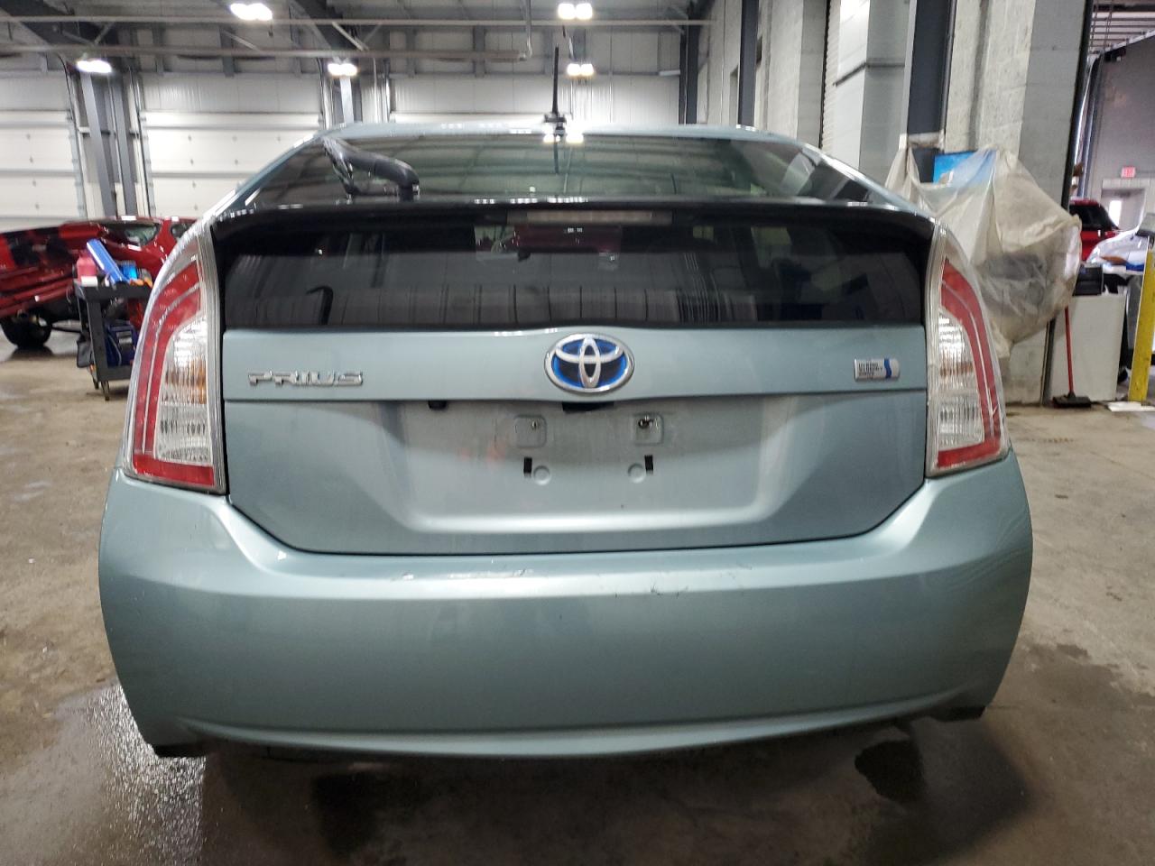 Photo 5 VIN: JTDKN3DU1C5470490 - TOYOTA PRIUS 