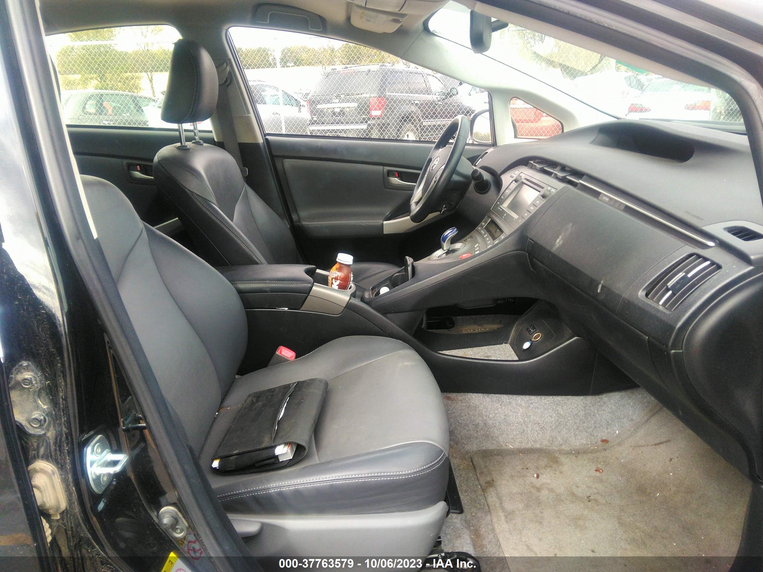 Photo 4 VIN: JTDKN3DU1D0346041 - TOYOTA PRIUS 