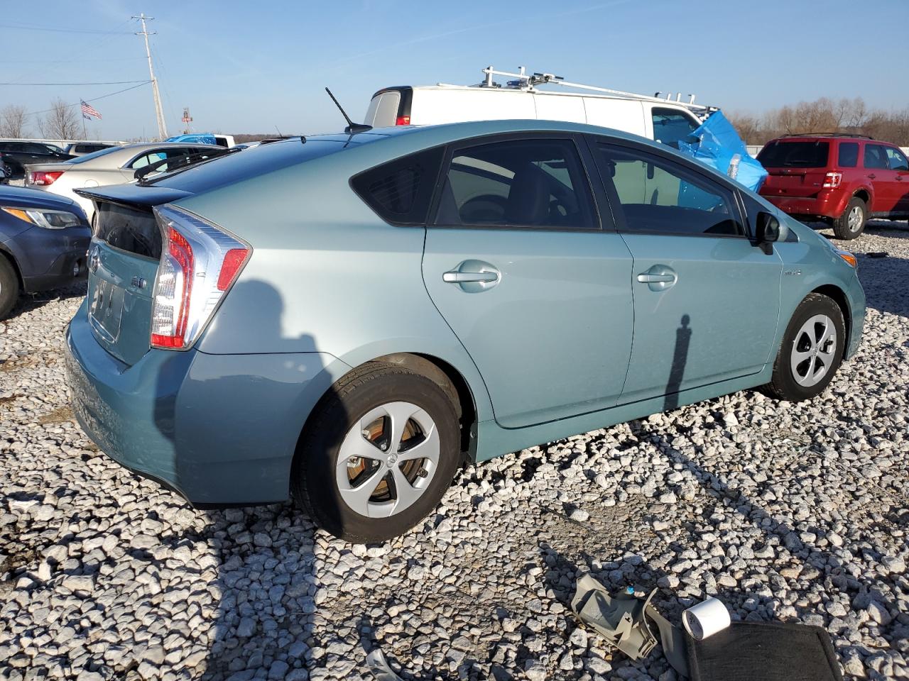 Photo 2 VIN: JTDKN3DU1D1669838 - TOYOTA PRIUS 