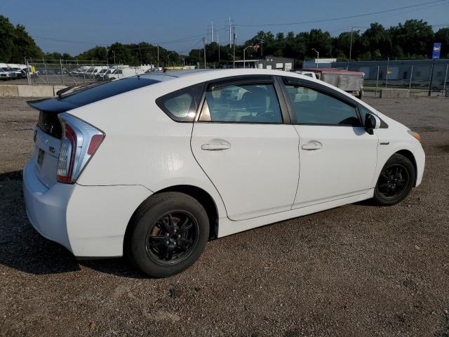 Photo 2 VIN: JTDKN3DU1D5582336 - TOYOTA PRIUS 