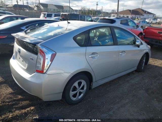 Photo 3 VIN: JTDKN3DU1D5597161 - TOYOTA PRIUS 