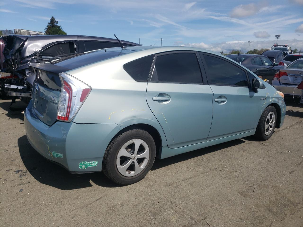 Photo 2 VIN: JTDKN3DU1E1756396 - TOYOTA PRIUS 