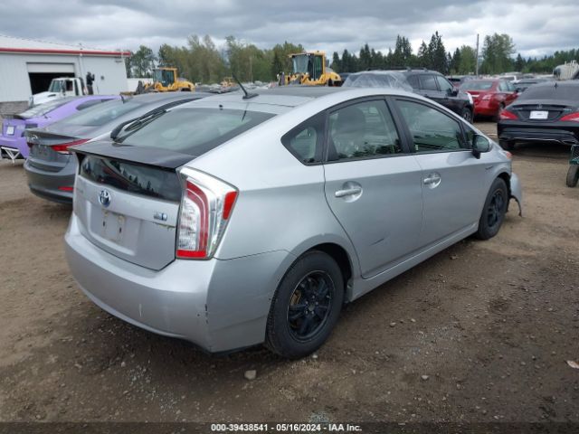 Photo 3 VIN: JTDKN3DU1E1785865 - TOYOTA PRIUS 