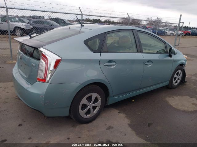 Photo 3 VIN: JTDKN3DU1E1843067 - TOYOTA PRIUS 