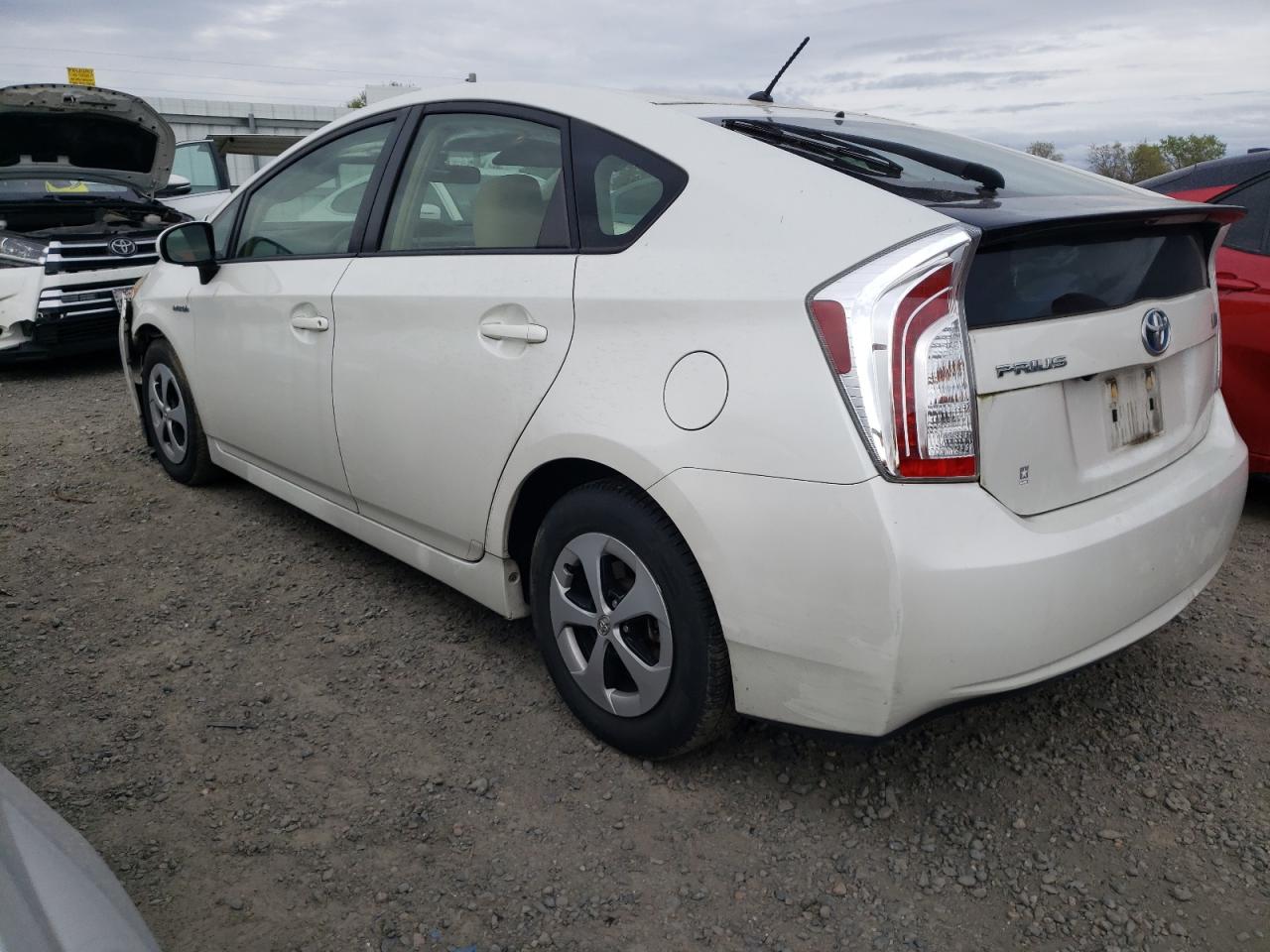 Photo 1 VIN: JTDKN3DU1F0399468 - TOYOTA PRIUS 