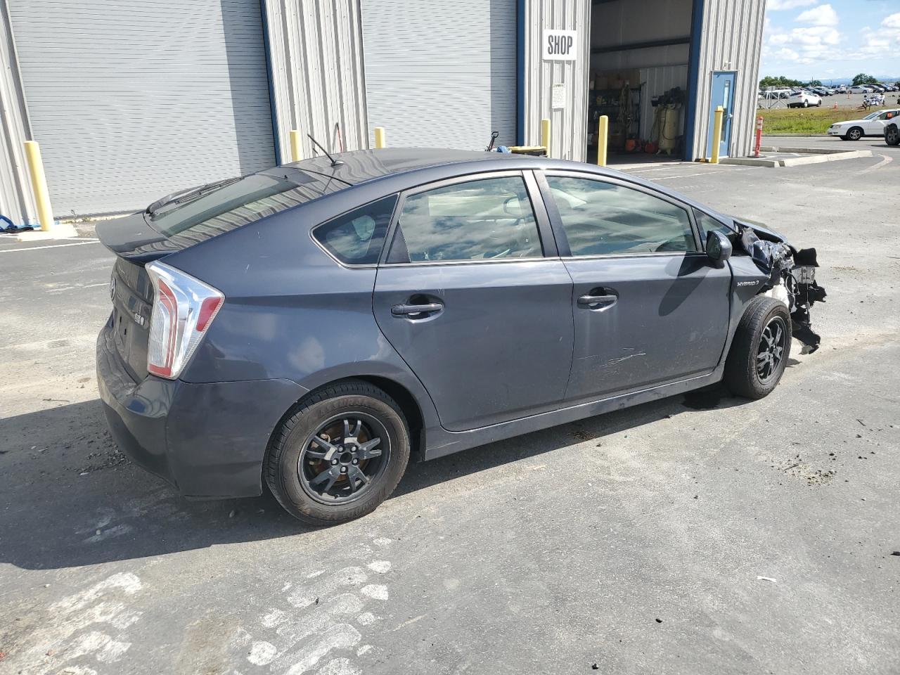 Photo 2 VIN: JTDKN3DU1F0464111 - TOYOTA PRIUS 