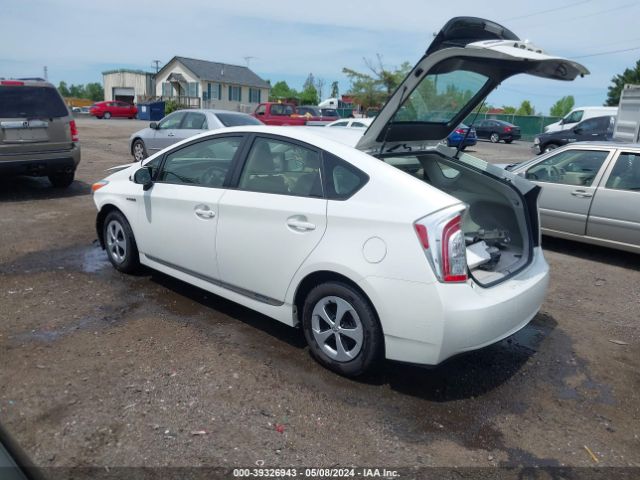 Photo 2 VIN: JTDKN3DU1F1865863 - TOYOTA PRIUS 