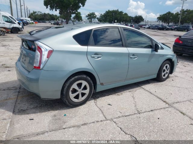 Photo 3 VIN: JTDKN3DU1F1881299 - TOYOTA PRIUS 