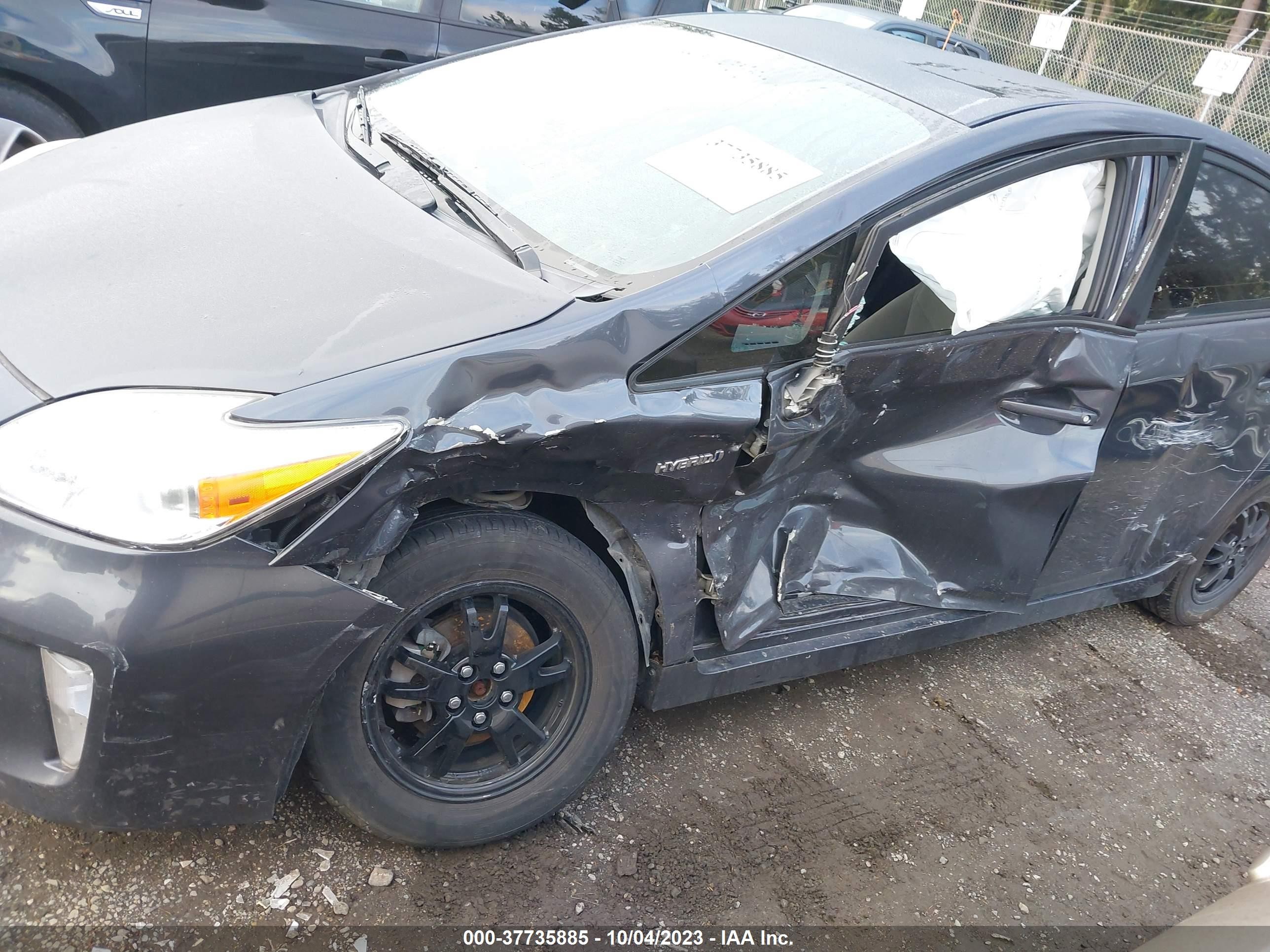 Photo 5 VIN: JTDKN3DU1F1888379 - TOYOTA PRIUS 