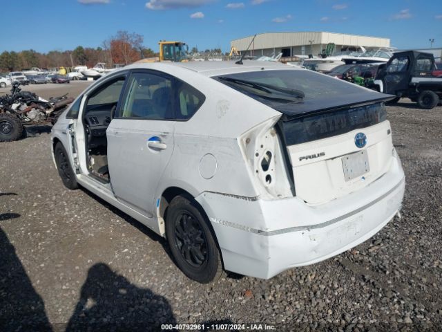 Photo 2 VIN: JTDKN3DU1F1899785 - TOYOTA PRIUS 