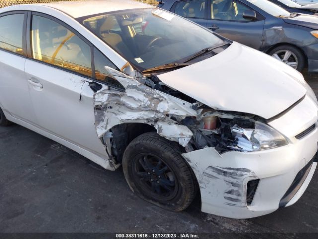 Photo 5 VIN: JTDKN3DU1F2001499 - TOYOTA PRIUS 