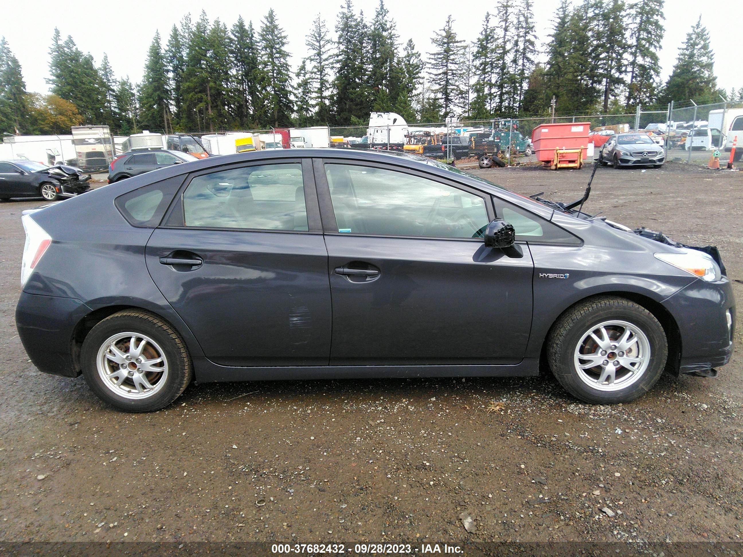 Photo 12 VIN: JTDKN3DU2A0108923 - TOYOTA PRIUS 