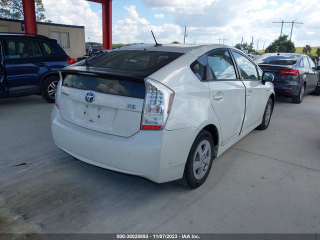 Photo 3 VIN: JTDKN3DU2A0158723 - TOYOTA PRIUS 