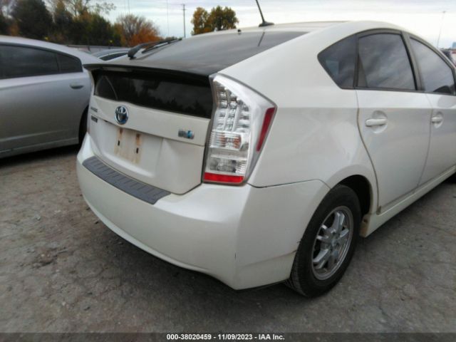 Photo 5 VIN: JTDKN3DU2A0228396 - TOYOTA PRIUS 