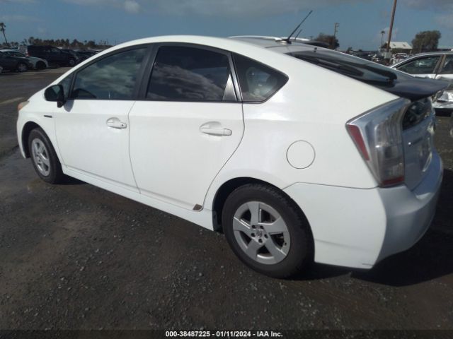 Photo 2 VIN: JTDKN3DU2A1181980 - TOYOTA PRIUS 