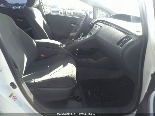 Photo 4 VIN: JTDKN3DU2A1181980 - TOYOTA PRIUS 